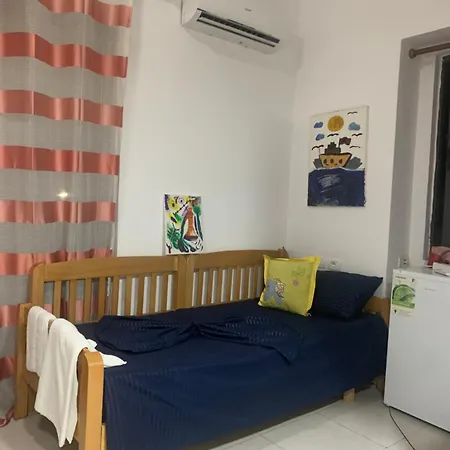 And Cozy X 4 Victoria Apartment *