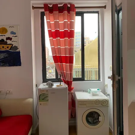 And Cozy X 4 Victoria Апартаменты
